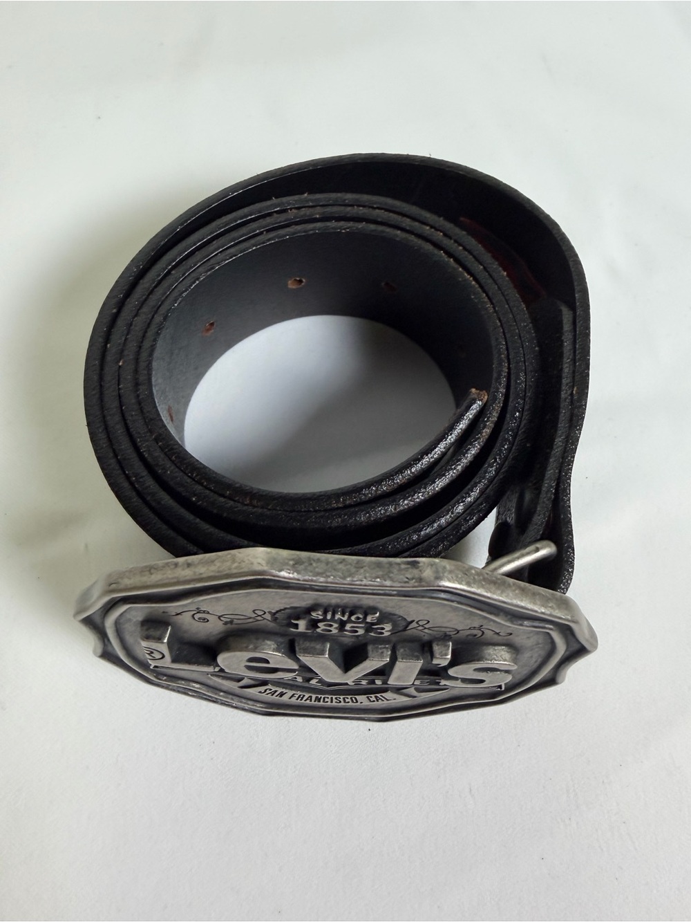 Levi's Antique Silver Belt Buckle and Leather Belt 36 - Picture 3 of 13